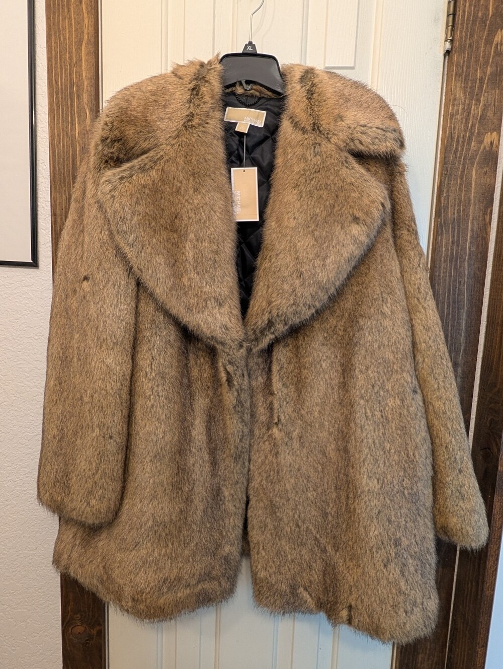 NWT Michael Kors Faux Fur Women's Coat Size XL Brown Tan Pockets Winter Jacket
